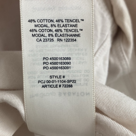 The Group by Babaton Foundation Relaxed T-Shirt - Picture 5 of 6